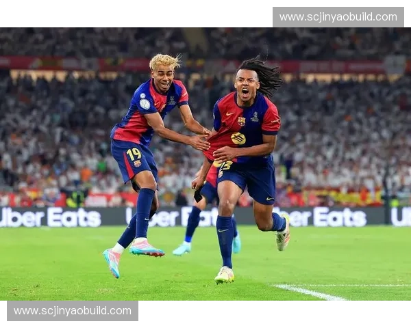 激情碰撞西甲德比再燃战火巴萨与皇马巅峰对决谁能称雄